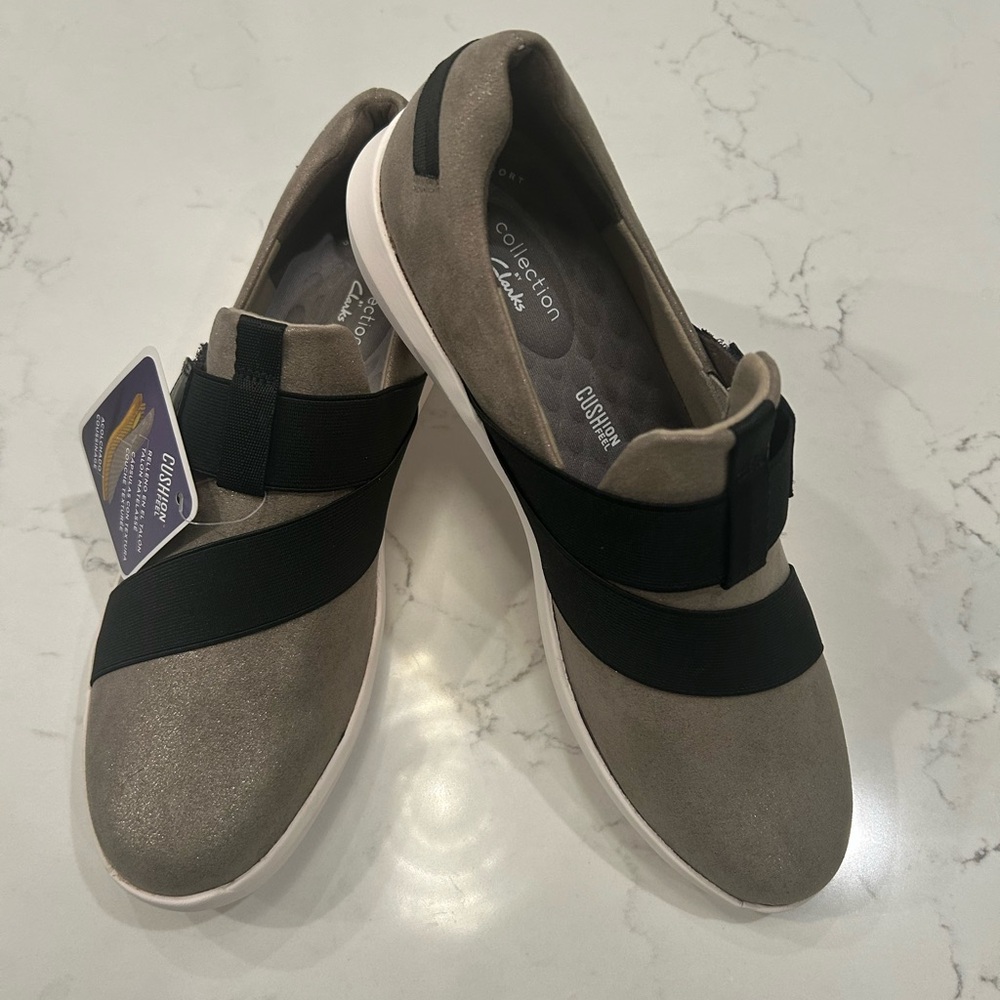 Clarks Metallic Gray Slip-On Shoes with Black Strap new never worn